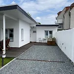Luett Hus An D'see Haffkrug